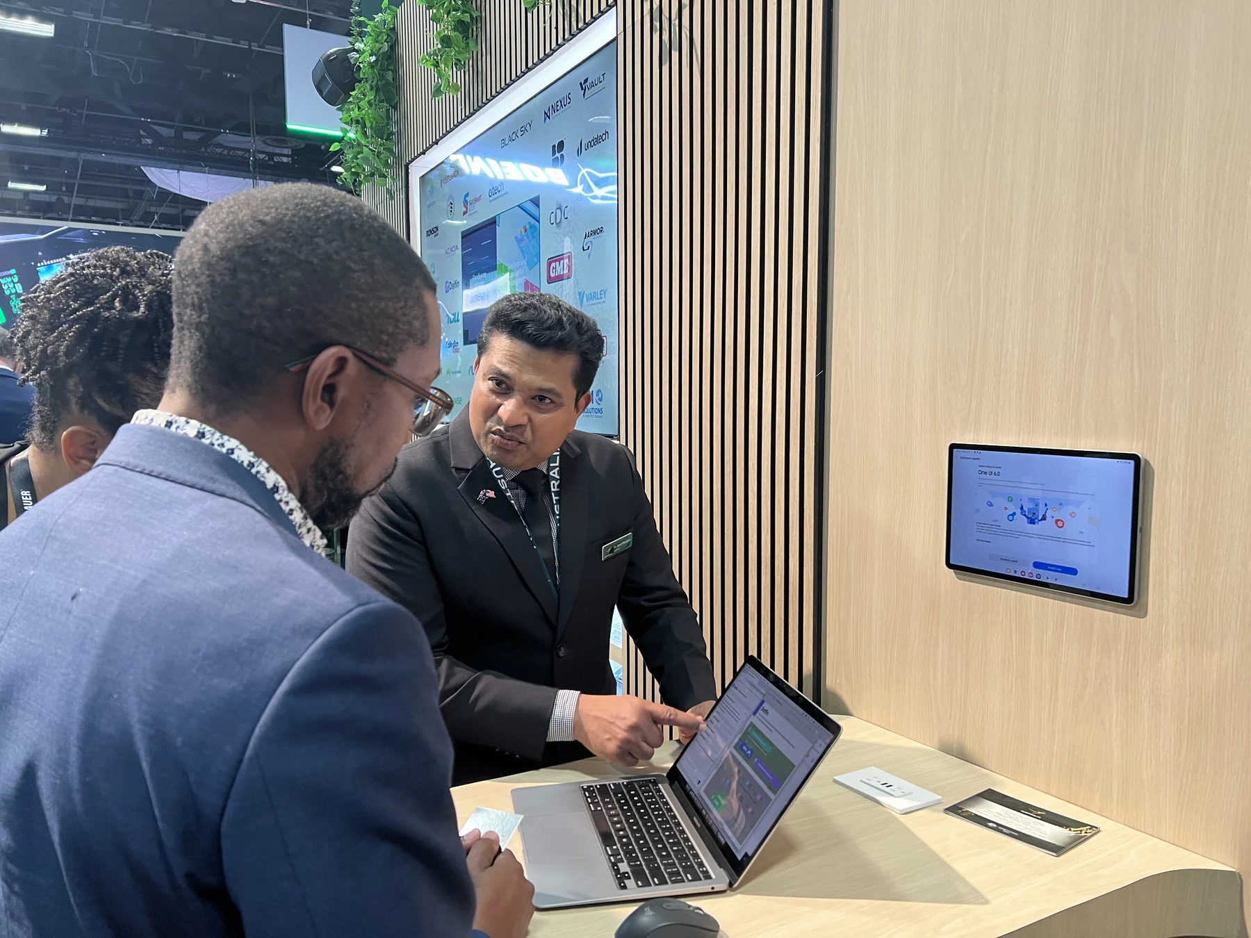 Dalfin AI demonstrating an application to a pavilion visitor.