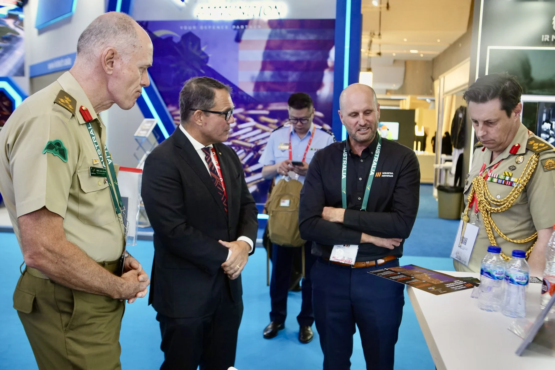 Industry discussions at Dalfin AI’s exhibition space.