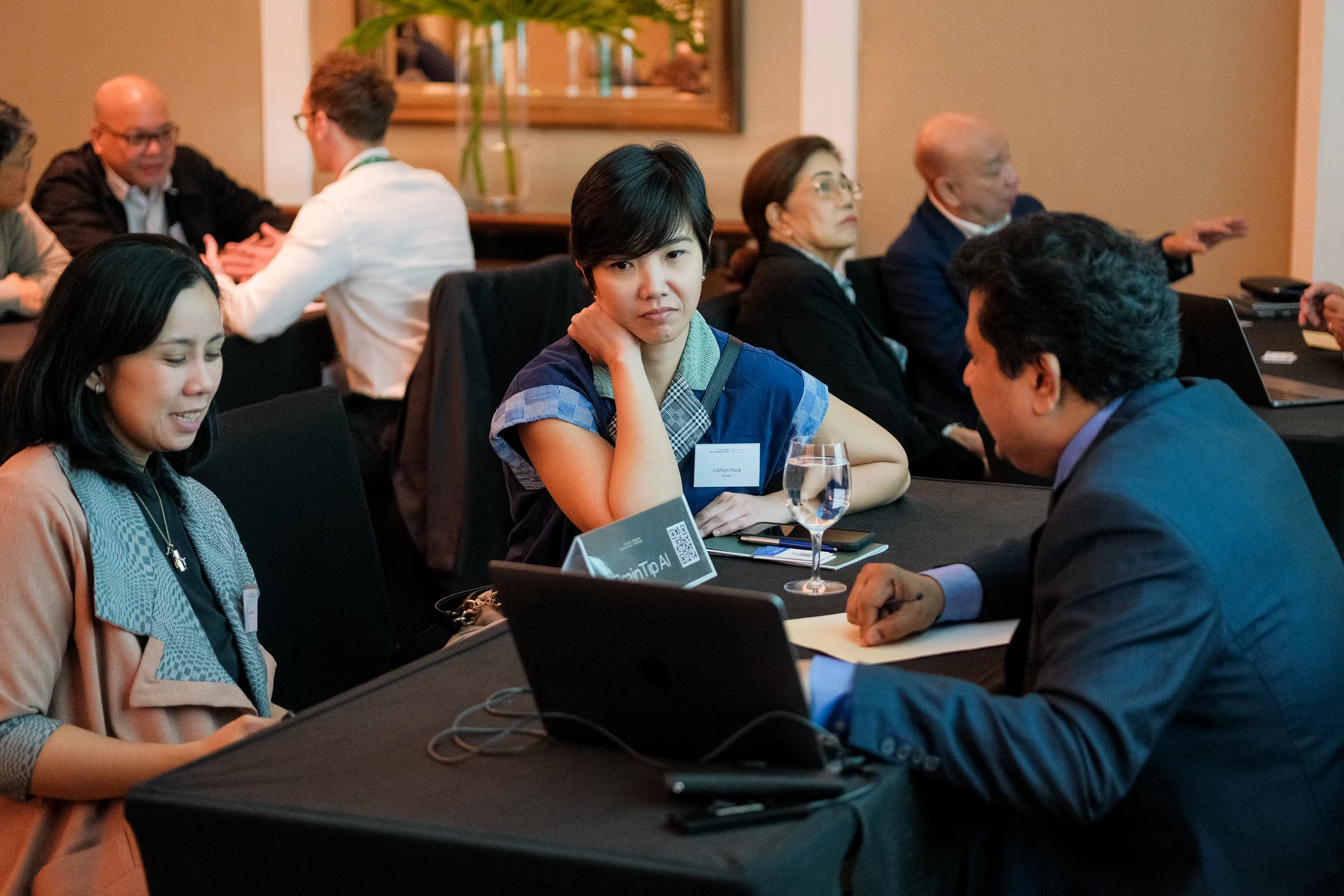 A business matching discussion during the mission.